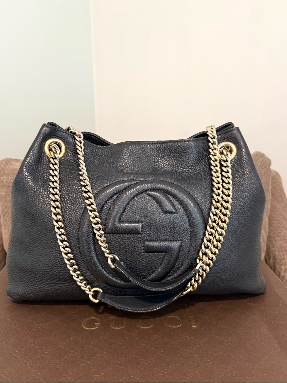 Authentic Gucci Soho shoulder bag black leather gold chain straps medium w box - Picture 11 of 16